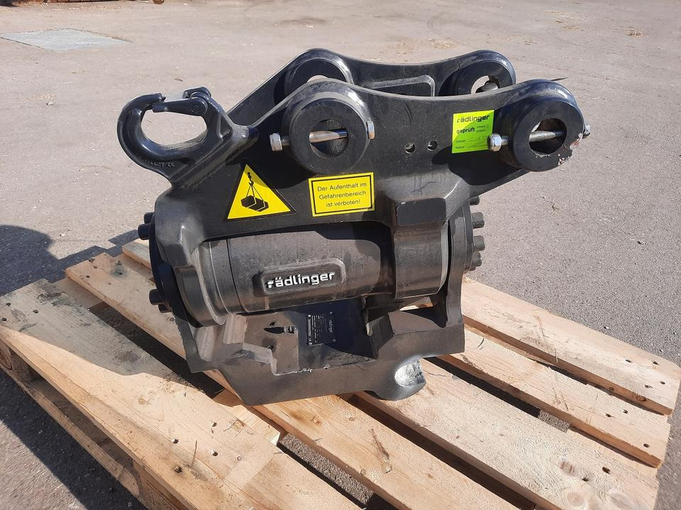 Rädlinger Tilt 4 -8 to Powertilt Minibagger MS 03 Sonderpreis Cat - Draaikantelstuk voor Minigraafmachine: afbeelding 1 Rädlinger Tilt 4 -8 to Powertilt Minibagger MS 03 Sonderpreis Cat - Draaikantelstuk voor Minigraafmachine: afbeelding 1