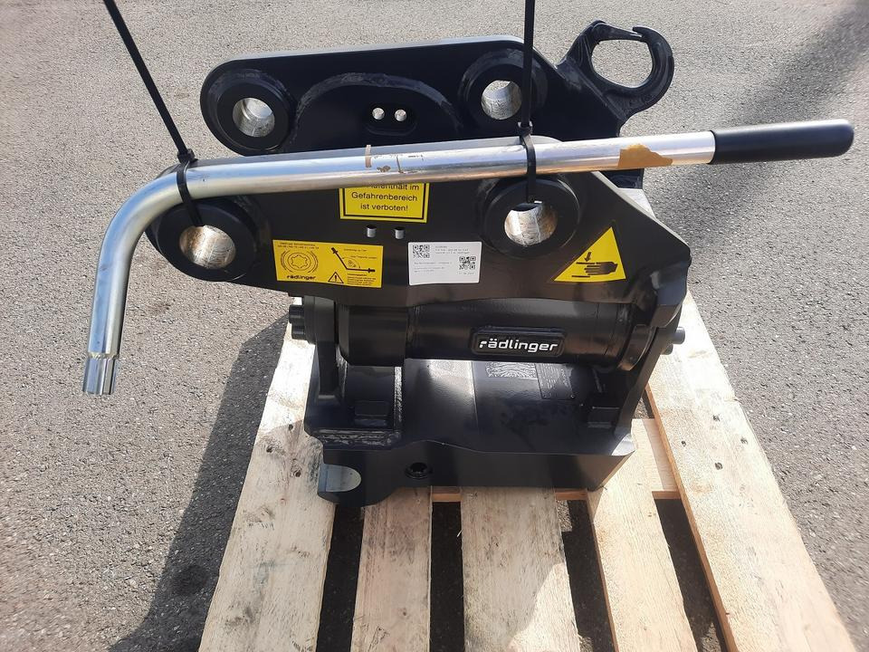 Rädlinger Tilt 5 - 10 to Powertilt Minibagger Schwenkmotor Cat - Draaikantelstuk voor Minigraafmachine: afbeelding 3 Rädlinger Tilt 5 - 10 to Powertilt Minibagger Schwenkmotor Cat - Draaikantelstuk voor Minigraafmachine: afbeelding 3