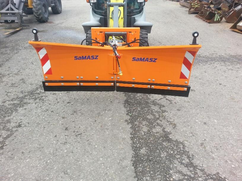 Schneeschild V 1,8m Samasz Schlepper Radlader Hoflader Frontlader - Sneeuwschuif: afbeelding 1 Schneeschild V 1,8m Samasz Schlepper Radlader Hoflader Frontlader - Sneeuwschuif: afbeelding 1