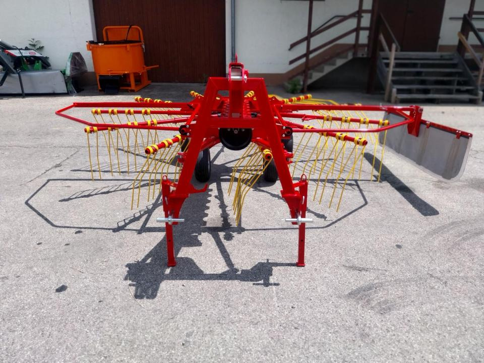 Neuen Kreiselschwader Schwader 4,2m KN-420 Claas - Hooischudder: afbeelding 2 Neuen Kreiselschwader Schwader 4,2m KN-420 Claas - Hooischudder: afbeelding 2