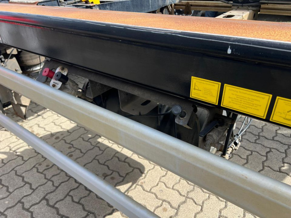 HUEFFERMANN Kombianhänger HKA 18.70 Containeranhänger Top Zust. - Containertransporter/ Wissellaadbak aanhangwagen: afbeelding 5 HUEFFERMANN Kombianhänger HKA 18.70 Containeranhänger Top Zust. - Containertransporter/ Wissellaadbak aanhangwagen: afbeelding 5