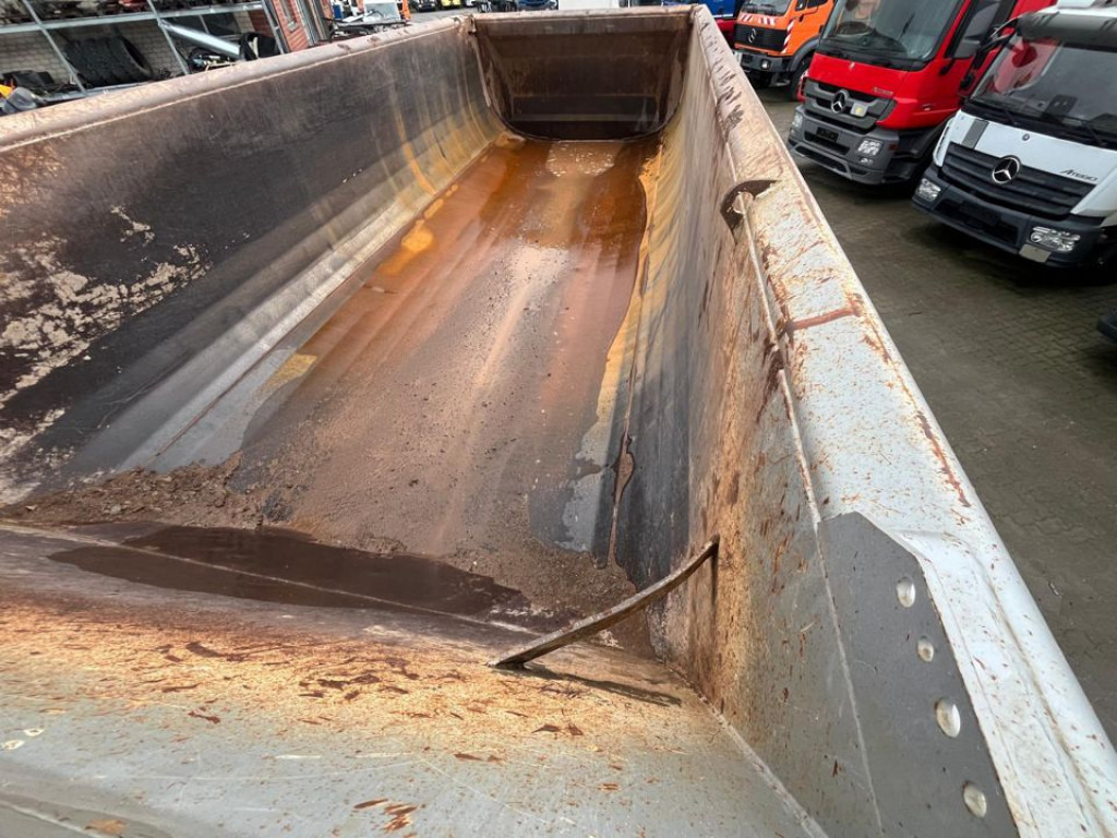 IVECO-MAGIRUS TRACKER AD450TW 4 Achs Muldenkipper Meiller - Kiepwagen: afbeelding 4 IVECO-MAGIRUS TRACKER AD450TW 4 Achs Muldenkipper Meiller - Kiepwagen: afbeelding 4