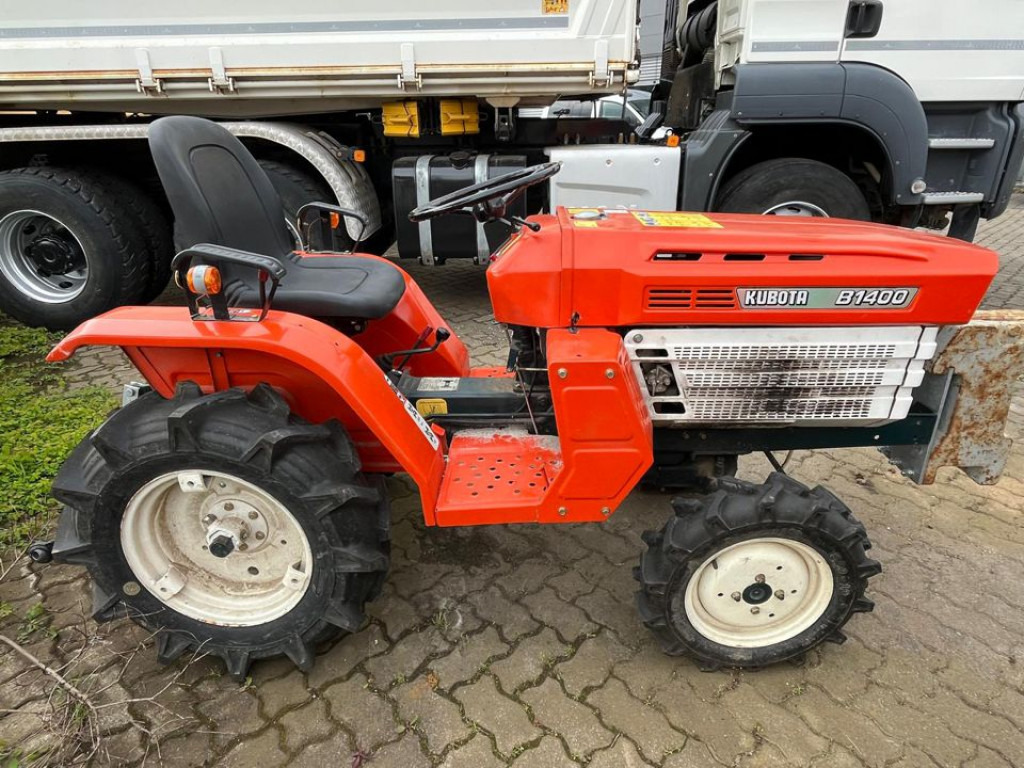 KUBOTA Trecker 1400 Diverse mit Zapfwelle am Heck und Heuwender - Mini tractor: afbeelding 5 KUBOTA Trecker 1400 Diverse mit Zapfwelle am Heck und Heuwender - Mini tractor: afbeelding 5