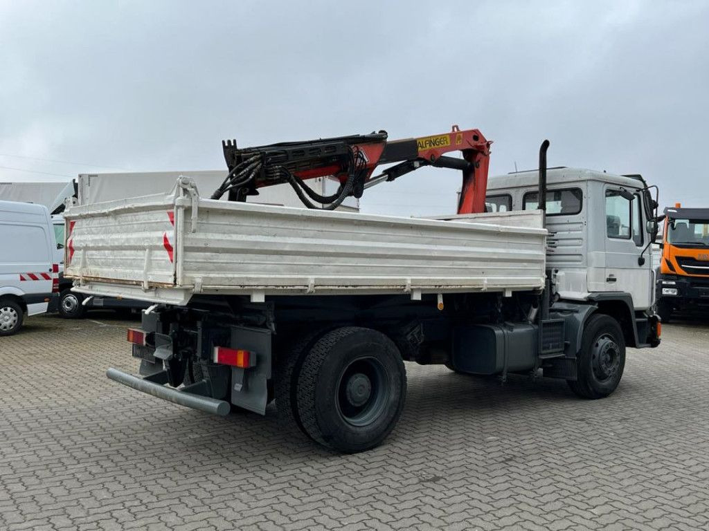 MAN F90 18.232 FK 2-Achs Kipper Kran Palf. PK 8000 - Kipper vrachtwagen, Kraanwagen: afbeelding 4 MAN F90 18.232 FK 2-Achs Kipper Kran Palf. PK 8000 - Kipper vrachtwagen, Kraanwagen: afbeelding 4