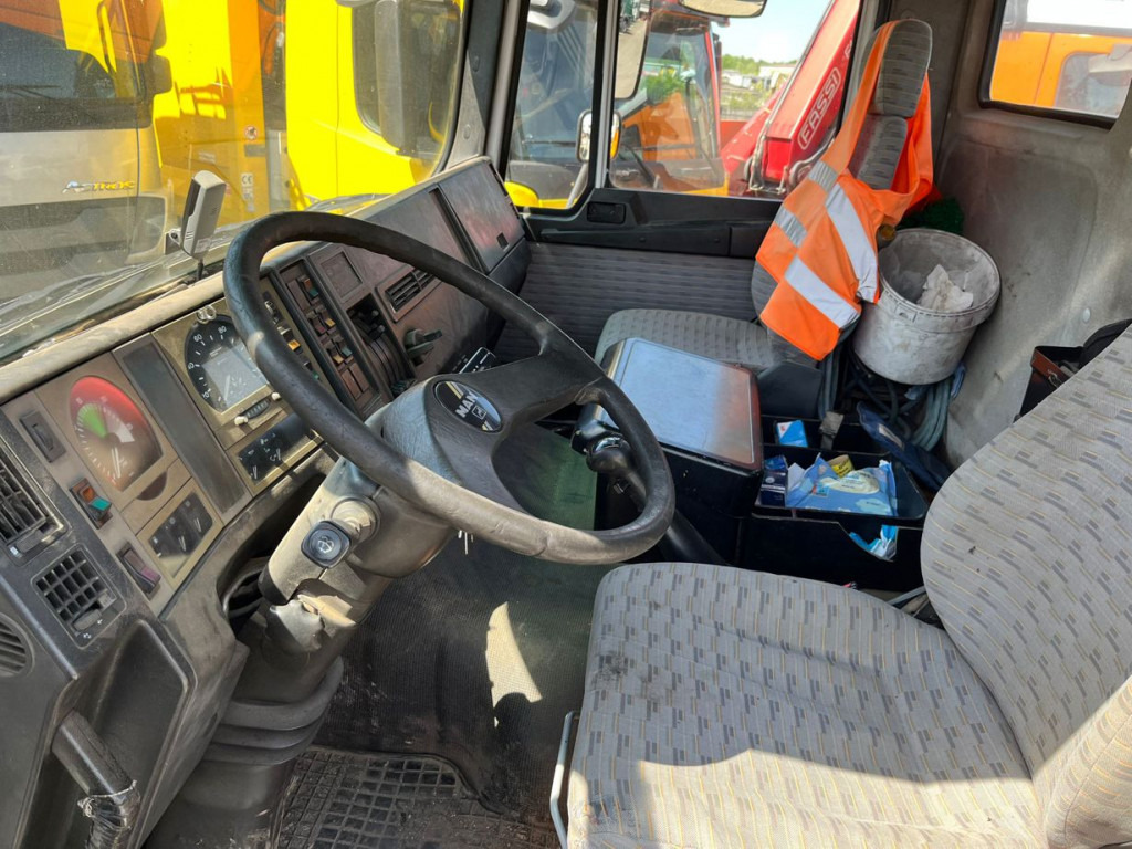 MAN MAN F2000 Abrollkipper mit Kran 27.342 6x4 - Haakarmsysteem vrachtwagen, Kraanwagen: afbeelding 5 MAN MAN F2000 Abrollkipper mit Kran 27.342 6x4 - Haakarmsysteem vrachtwagen, Kraanwagen: afbeelding 5