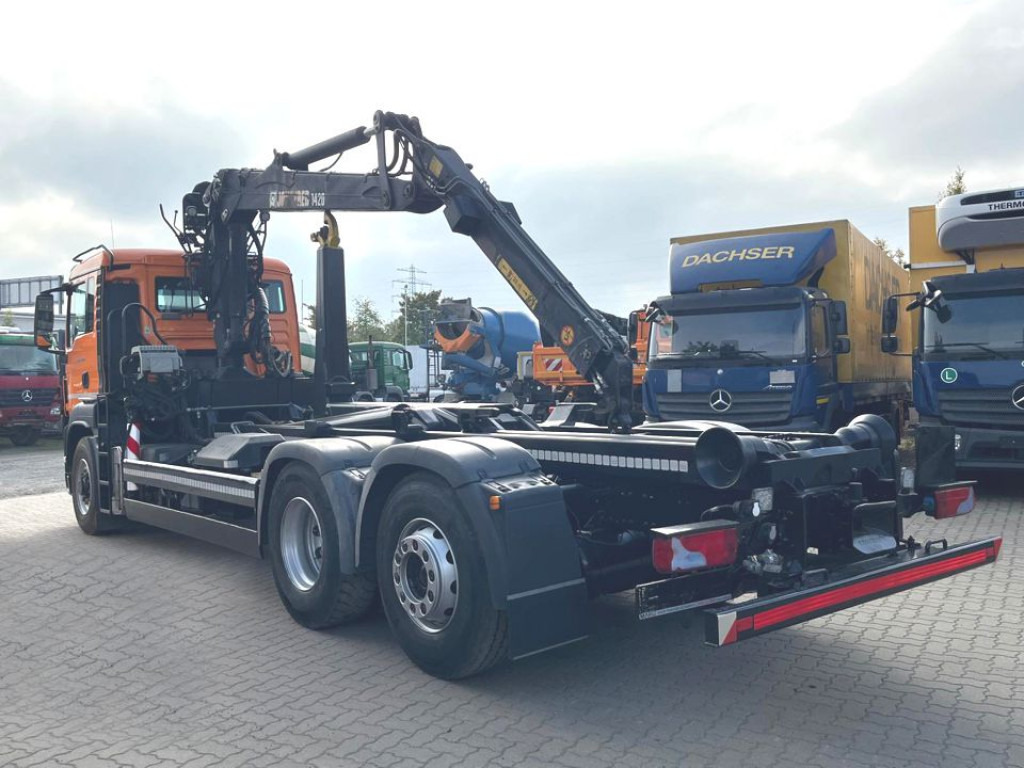 MAN MAN TG-S Abrollkipper mit Kran 26.400 6x4H-2 BL Lift/Lenk - Haakarmsysteem vrachtwagen, Kraanwagen: afbeelding 4 MAN MAN TG-S Abrollkipper mit Kran 26.400 6x4H-2 BL Lift/Lenk - Haakarmsysteem vrachtwagen, Kraanwagen: afbeelding 4