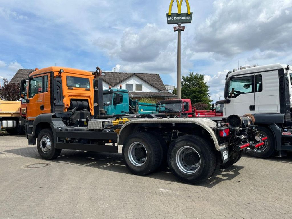 MAN TG-S 26.460 6x4 BB Abrollkipper kurzer Radstand - Haakarmsysteem vrachtwagen: afbeelding 3 MAN TG-S 26.460 6x4 BB Abrollkipper kurzer Radstand - Haakarmsysteem vrachtwagen: afbeelding 3