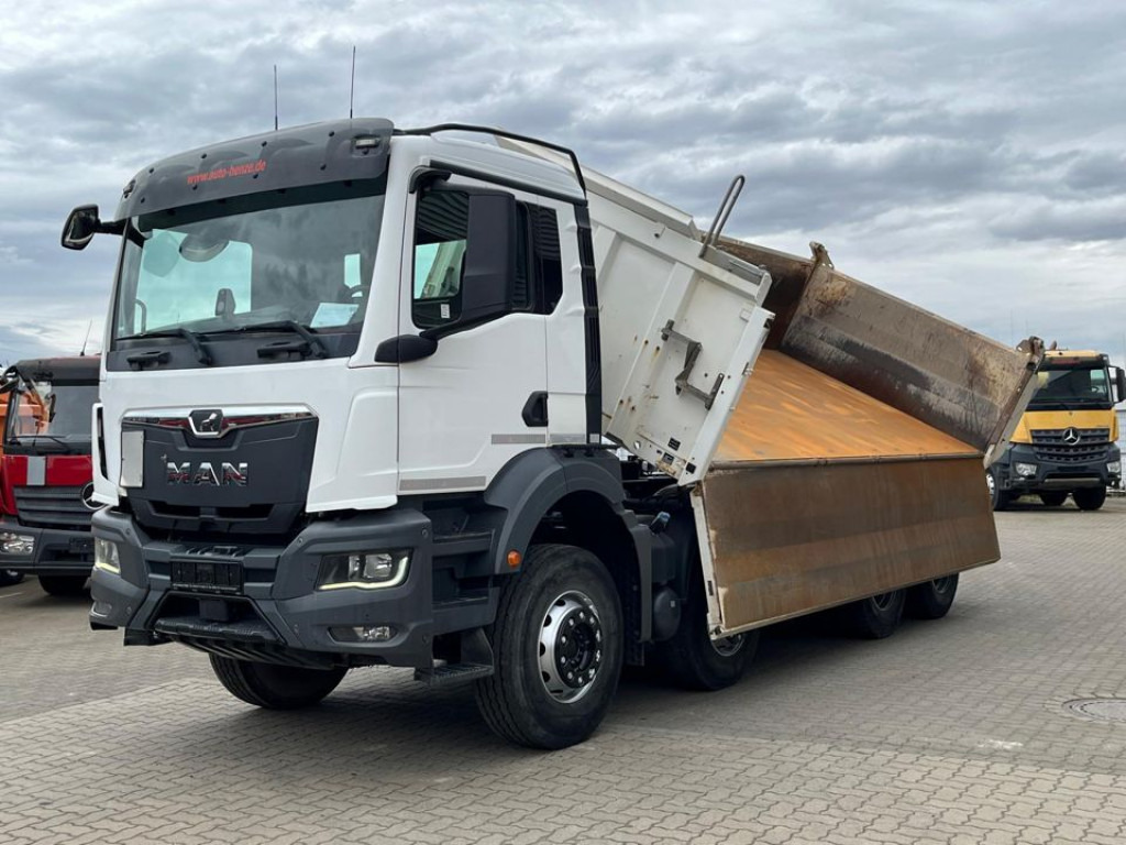 MAN TG-S 37.470 8x4 4-Achs Kipper Meiller Bordmatik - Kipper vrachtwagen: afbeelding 1 MAN TG-S 37.470 8x4 4-Achs Kipper Meiller Bordmatik - Kipper vrachtwagen: afbeelding 1