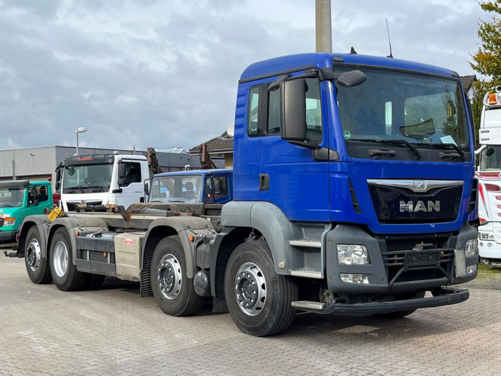 MAN TG-S Abrollkipper 35.360 8x2 BL Meiller 30 to, Funk - Haakarmsysteem vrachtwagen: afbeelding 2 MAN TG-S Abrollkipper 35.360 8x2 BL Meiller 30 to, Funk - Haakarmsysteem vrachtwagen: afbeelding 2