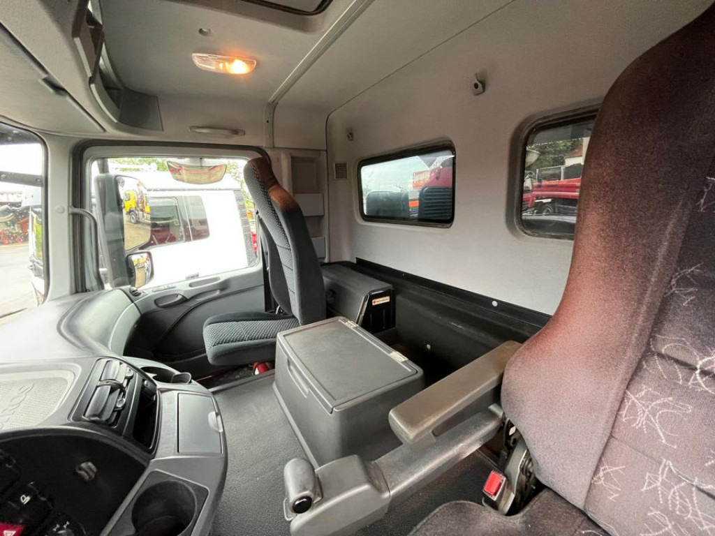 MERCEDES-BENZ Actros 4141 K 8x4 4-Achs Kipper Bordmatik Meiller Top - Kipper vrachtwagen: afbeelding 3 MERCEDES-BENZ Actros 4141 K 8x4 4-Achs Kipper Bordmatik Meiller Top - Kipper vrachtwagen: afbeelding 3