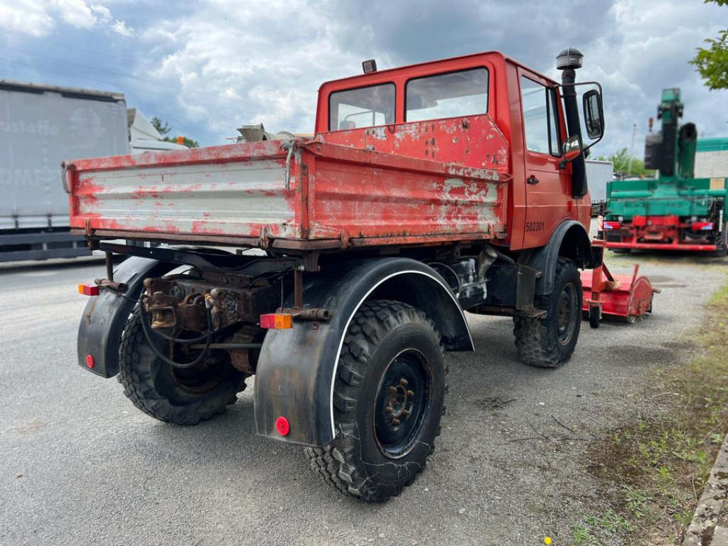MERCEDES-BENZ Unimog U 424 2-Achs Allradkipper Front+Heckhydraulik Besen - Kipper vrachtwagen: afbeelding 3 MERCEDES-BENZ Unimog U 424 2-Achs Allradkipper Front+Heckhydraulik Besen - Kipper vrachtwagen: afbeelding 3