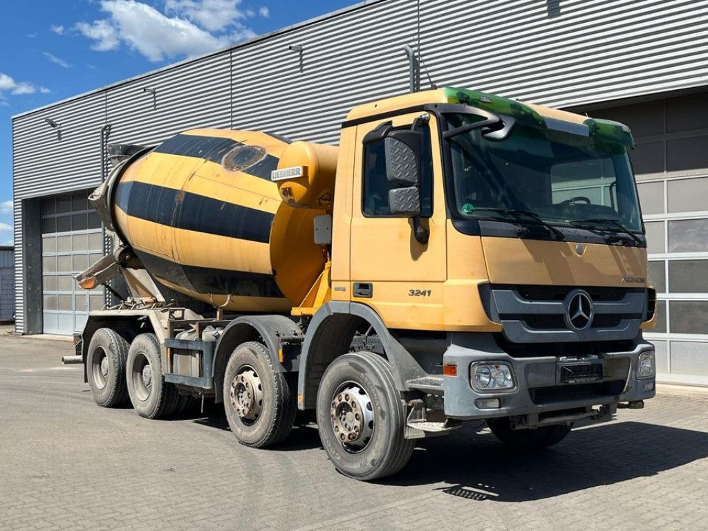 Mercedes-Benz Actros 3241 B 8x4 Betonmischer Liebherr, Deutsc - Haakarmsysteem vrachtwagen: afbeelding 2 Mercedes-Benz Actros 3241 B 8x4 Betonmischer Liebherr, Deutsc - Haakarmsysteem vrachtwagen: afbeelding 2