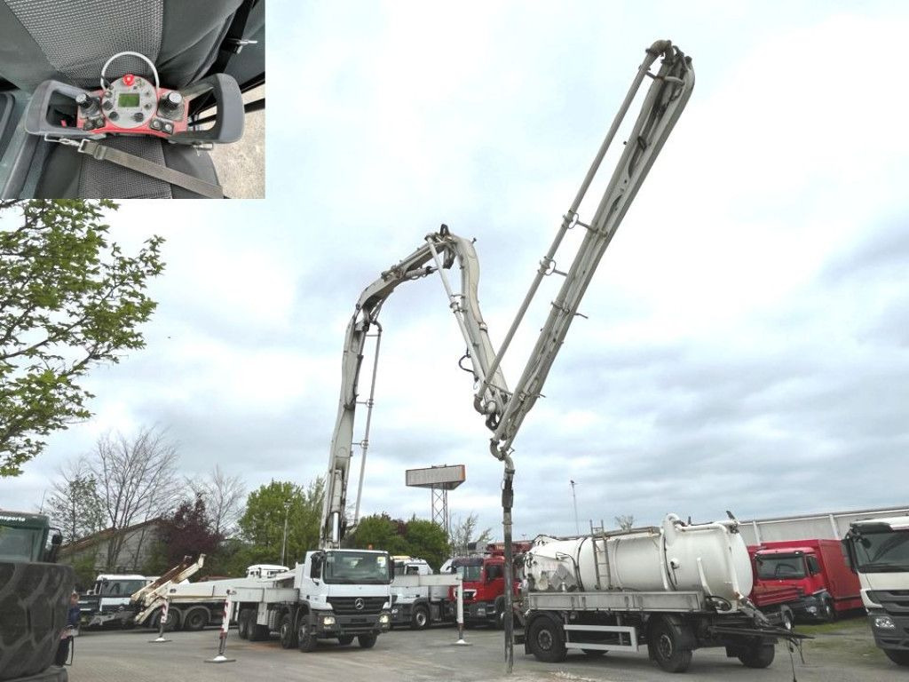 Mercedes-Benz Actros 3241 B 8x4 Betonpumpe Putzmeister 42m - Betonpomp: afbeelding 4 Mercedes-Benz Actros 3241 B 8x4 Betonpumpe Putzmeister 42m - Betonpomp: afbeelding 4
