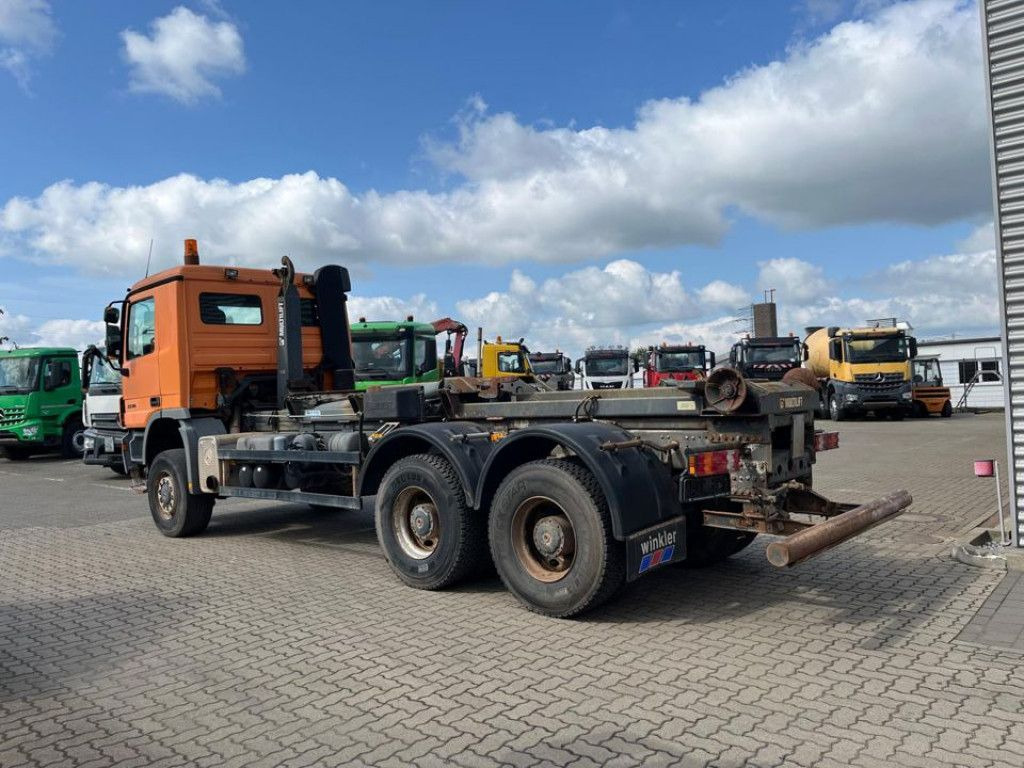 Mercedes-Benz Actros 3336 AK 6x6 Abrollkipper org. nur 84TKM - Haakarmsysteem vrachtwagen: afbeelding 3 Mercedes-Benz Actros 3336 AK 6x6 Abrollkipper org. nur 84TKM - Haakarmsysteem vrachtwagen: afbeelding 3