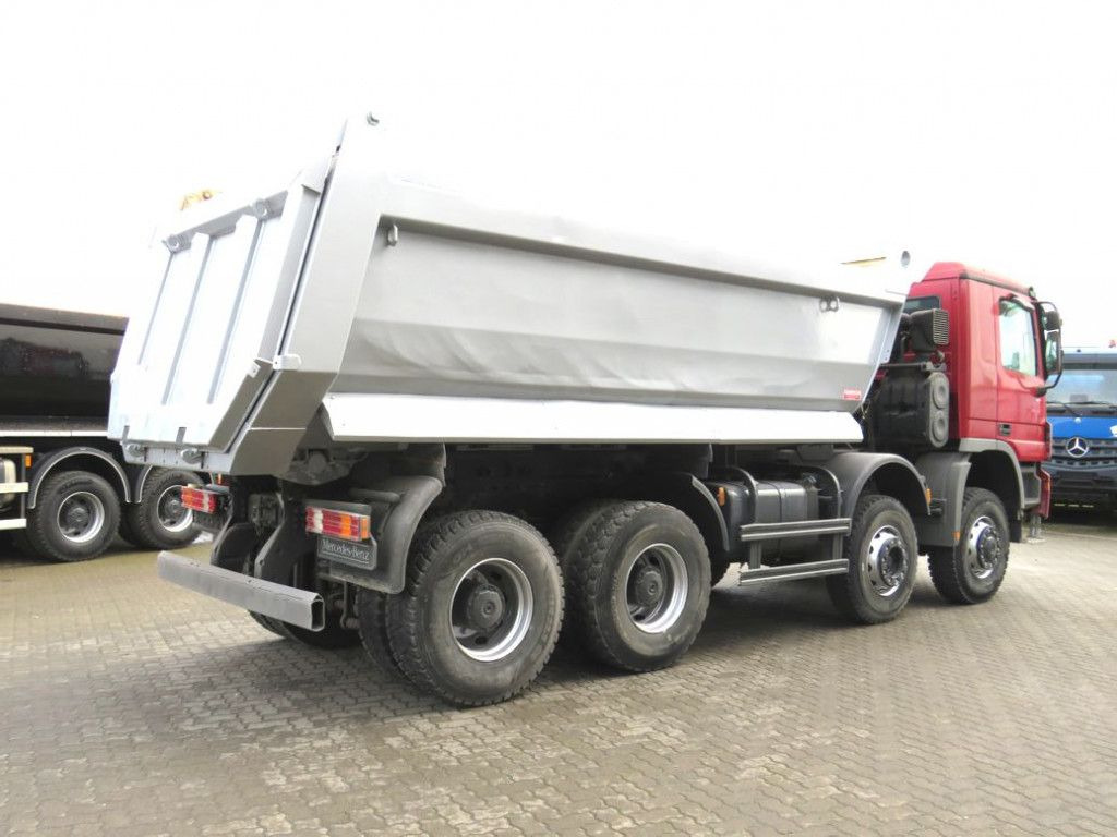 Mercedes-Benz Actros 4141 8x6 4 Achs Muldenkipper Kupplung, 1. - Kipper vrachtwagen: afbeelding 4 Mercedes-Benz Actros 4141 8x6 4 Achs Muldenkipper Kupplung, 1. - Kipper vrachtwagen: afbeelding 4