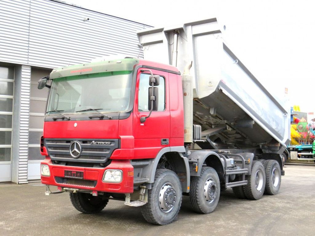 Mercedes-Benz Actros 4141 8x6 4 Achs Muldenkipper Kupplung, 1. - Kipper vrachtwagen: afbeelding 1 Mercedes-Benz Actros 4141 8x6 4 Achs Muldenkipper Kupplung, 1. - Kipper vrachtwagen: afbeelding 1