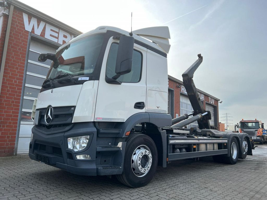 Mercedes-Benz Actros neu 2543 L 6x2 Abrollkipper Meiller Funk - Haakarmsysteem vrachtwagen: afbeelding 1 Mercedes-Benz Actros neu 2543 L 6x2 Abrollkipper Meiller Funk - Haakarmsysteem vrachtwagen: afbeelding 1