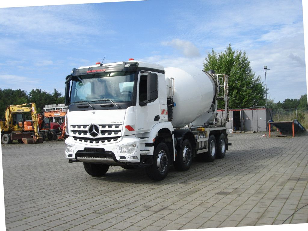 Mercedes-Benz Arocs 3240 B 8x4 Betonmischer Deutsch Top AP Ach - Betonmixer: afbeelding 2 Mercedes-Benz Arocs 3240 B 8x4 Betonmischer Deutsch Top AP Ach - Betonmixer: afbeelding 2