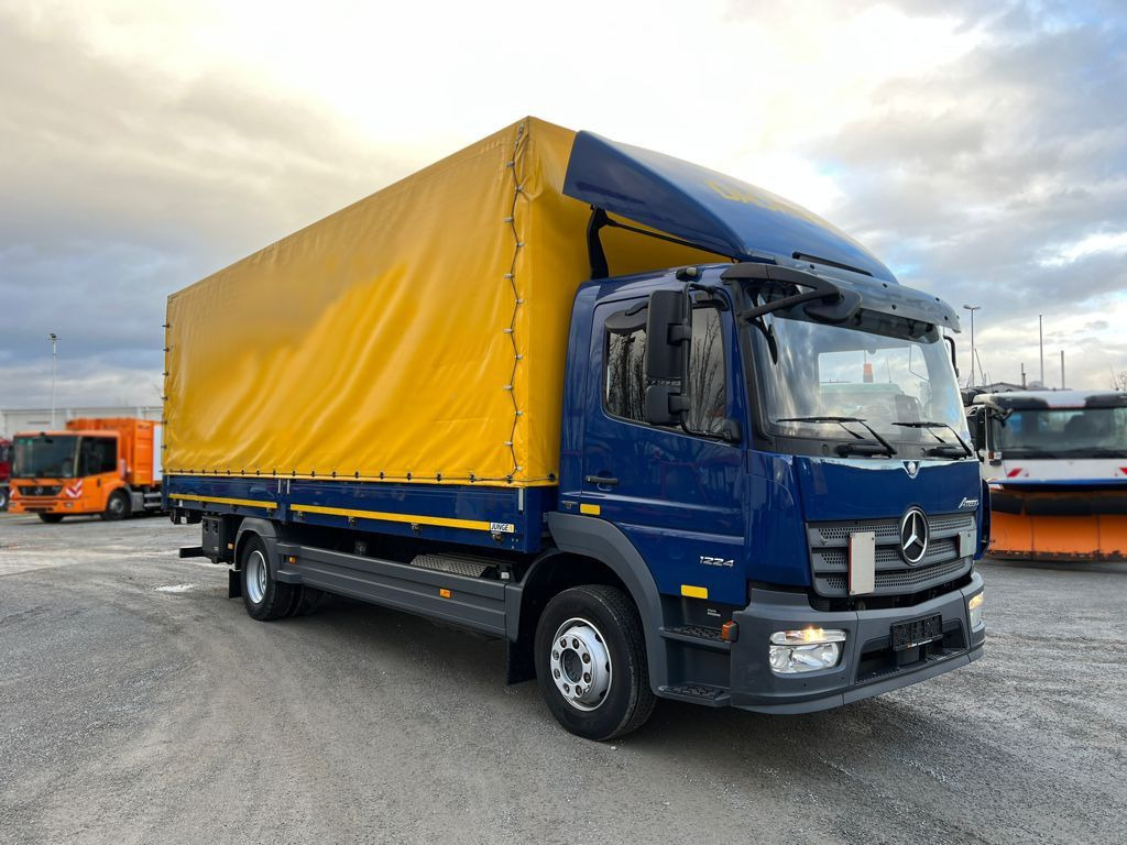 Mercedes-Benz Atego 1224 L Pritsche LBW LBW 1.5 to - Schuifzeilen vrachtwagen: afbeelding 2 Mercedes-Benz Atego 1224 L Pritsche LBW LBW 1.5 to - Schuifzeilen vrachtwagen: afbeelding 2