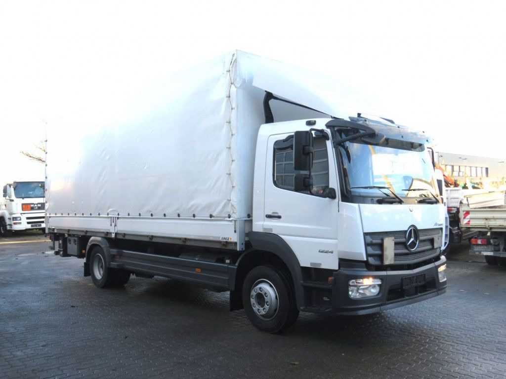 Mercedes-Benz Atego 1224 L Pritsche LBW LBW 1.5to - Schuifzeilen vrachtwagen: afbeelding 2 Mercedes-Benz Atego 1224 L Pritsche LBW LBW 1.5to - Schuifzeilen vrachtwagen: afbeelding 2