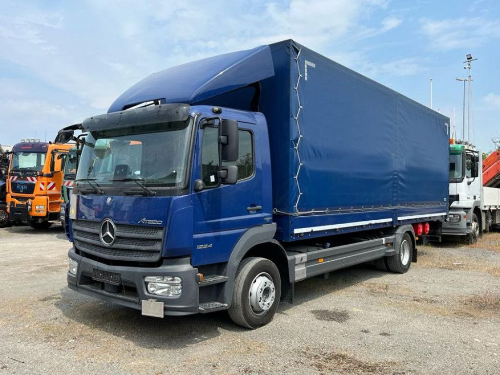 Mercedes-Benz Atego 1224 L Pritsche LBW LBW 1.5to - Schuifzeilen vrachtwagen: afbeelding 1 Mercedes-Benz Atego 1224 L Pritsche LBW LBW 1.5to - Schuifzeilen vrachtwagen: afbeelding 1