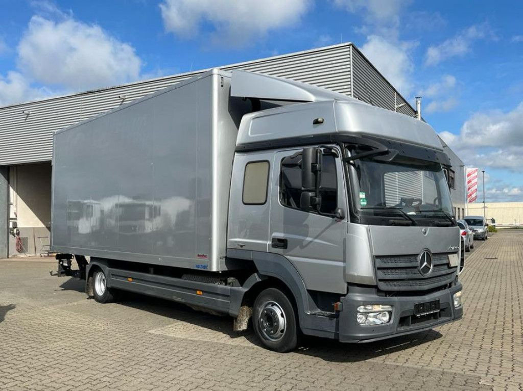 Mercedes-Benz Atego 818 L Möbelkoffer LBW Möbelkoffer gr.Fhs+S - Bakwagen: afbeelding 2 Mercedes-Benz Atego 818 L Möbelkoffer LBW Möbelkoffer gr.Fhs+S - Bakwagen: afbeelding 2