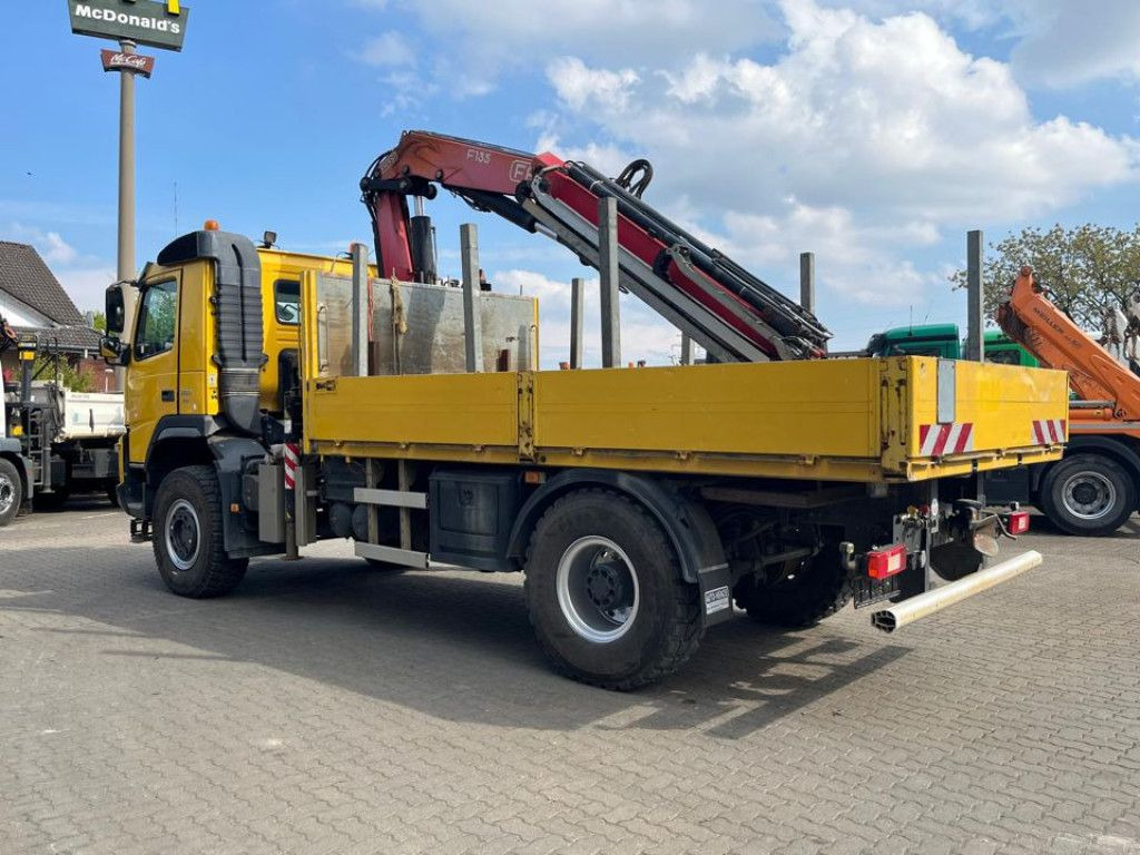Volvo FM 330 4x4 Pritsche Kran Singelreifen Funkfernbe - Vrachtwagen met open laadbak, Kraanwagen: afbeelding 3 Volvo FM 330 4x4 Pritsche Kran Singelreifen Funkfernbe - Vrachtwagen met open laadbak, Kraanwagen: afbeelding 3