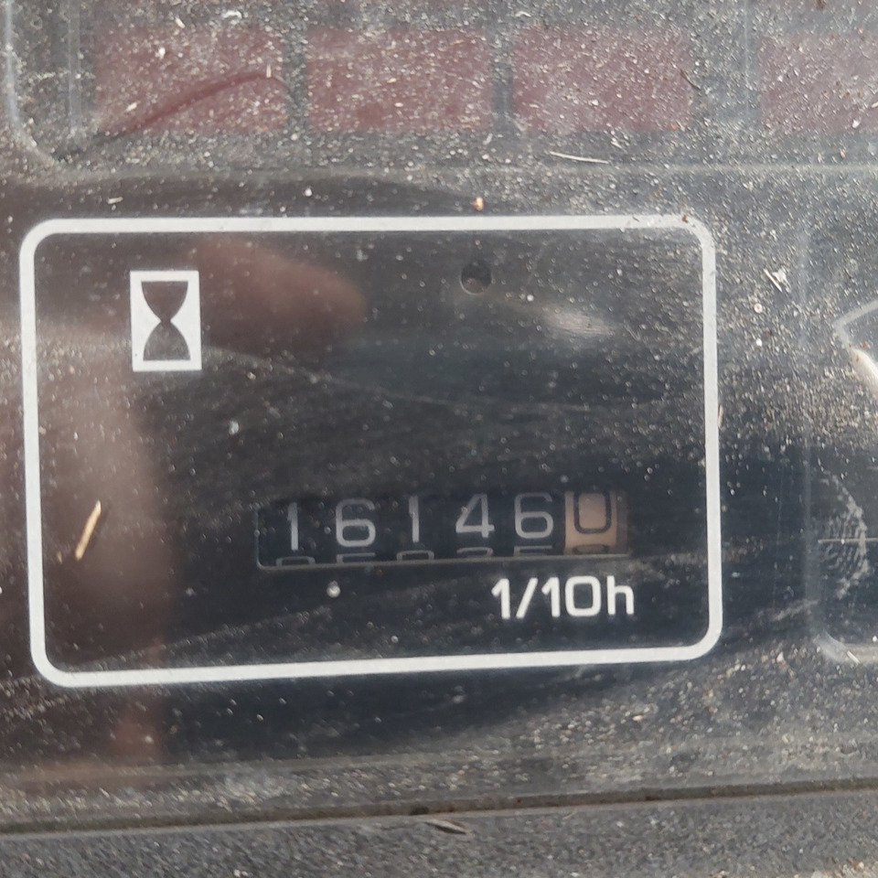 FV02 Nissan Baggage Tractor - Bagagetrekker: afbeelding 5 FV02 Nissan Baggage Tractor - Bagagetrekker: afbeelding 5