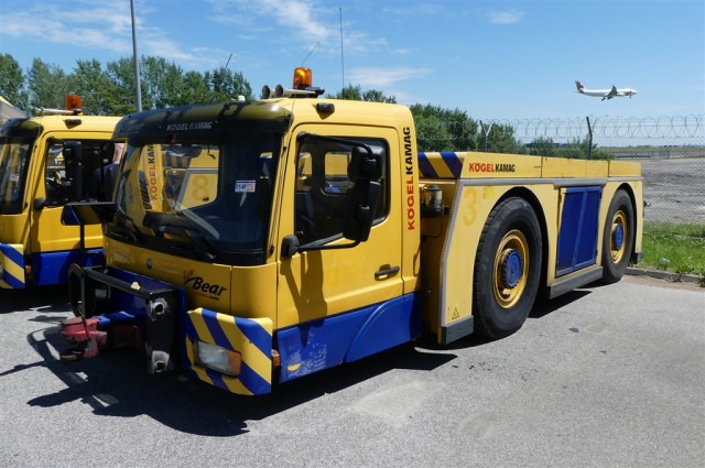 Pushback Kamag Towbear - Vliegtuigtrekker: afbeelding 1 Pushback Kamag Towbear - Vliegtuigtrekker: afbeelding 1