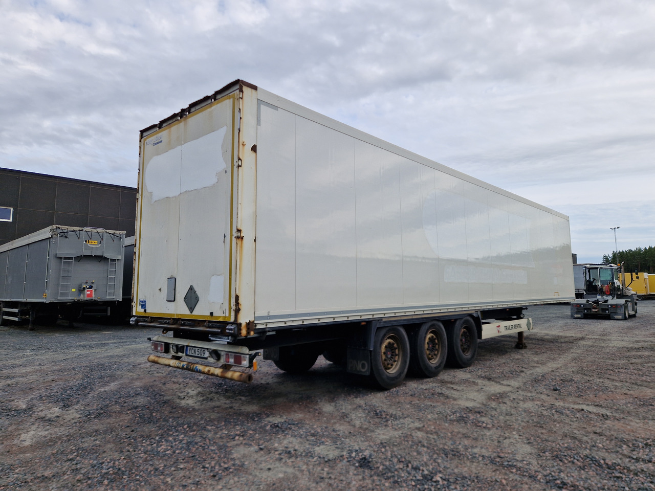 KRONE BOX - DOUBLESTOCK - Gesloten oplegger: afbeelding 3 KRONE BOX - DOUBLESTOCK - Gesloten oplegger: afbeelding 3