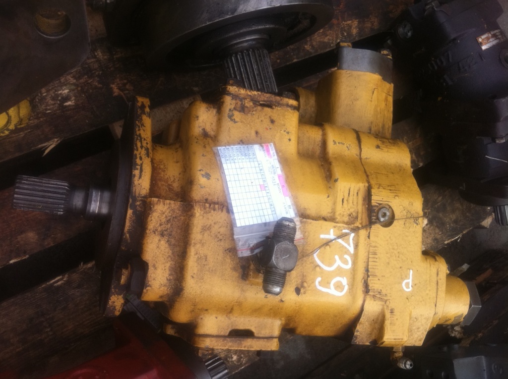 CATERPILLAR C3T14T70255721 - Hydraulische pomp voor Rupsgraafmachine: afbeelding 1 CATERPILLAR C3T14T70255721 - Hydraulische pomp voor Rupsgraafmachine: afbeelding 1