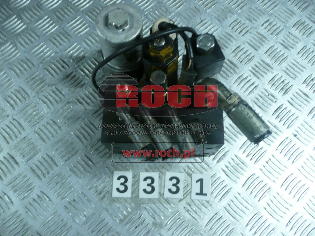 HYUNDAI+ UCHIDA REXROTH 31E0-0042 - 2 SEKCYJNY + 4WE6C-60M0/AG24NPS + 24VDC + 31E9-20051 L0J26011 + 24 VDC 21W + FILTR - Hydraulische klep: afbeelding 1 HYUNDAI+ UCHIDA REXROTH 31E0-0042 - 2 SEKCYJNY + 4WE6C-60M0/AG24NPS + 24VDC + 31E9-20051 L0J26011 + 24 VDC 21W + FILTR - Hydraulische klep: afbeelding 1