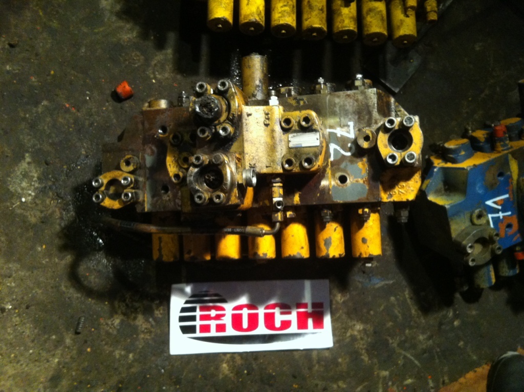 MANNESMANN REXROTH 588115/6 M8-1010 600791 - 7 SEKCYJNY + 506464/7 MH2WH18B02F14/006LM11 - Hydraulische klep voor Bouwmachine: afbeelding 1 MANNESMANN REXROTH 588115/6 M8-1010 600791 - 7 SEKCYJNY + 506464/7 MH2WH18B02F14/006LM11 - Hydraulische klep voor Bouwmachine: afbeelding 1