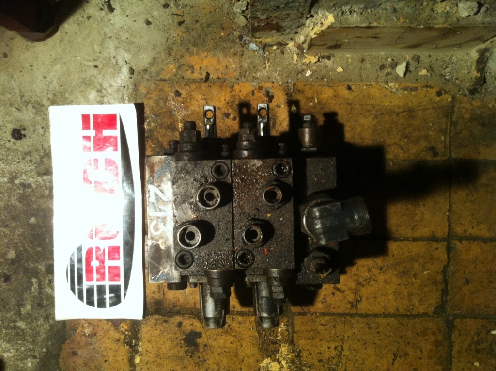 MARREL HYDRO FD3G06 S16 288772 - 2 SEKCYJNY - Hydraulische klep voor Bouwmachine: afbeelding 1 MARREL HYDRO FD3G06 S16 288772 - 2 SEKCYJNY - Hydraulische klep voor Bouwmachine: afbeelding 1