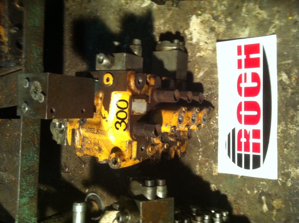 MARREL HYDRO FDG3P20G 807147 W38436-19 - 3 SEKCYJNY - Hydraulische klep voor Bouwmachine: afbeelding 1 MARREL HYDRO FDG3P20G 807147 W38436-19 - 3 SEKCYJNY - Hydraulische klep voor Bouwmachine: afbeelding 1