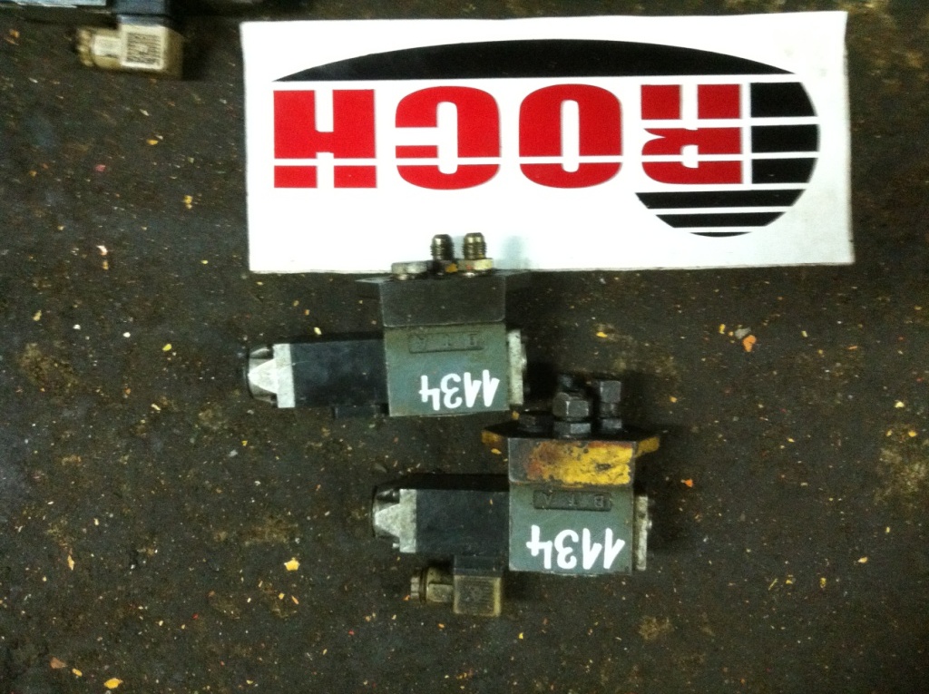 REXROTH 4WE6D51/AG12NZ4 - 1 SEKCYJNY + KOŚĆ + CEWKA GU35-4-A..12VDC 26W - Hydraulische klep voor Bouwmachine: afbeelding 1 REXROTH 4WE6D51/AG12NZ4 - 1 SEKCYJNY + KOŚĆ + CEWKA GU35-4-A..12VDC 26W - Hydraulische klep voor Bouwmachine: afbeelding 1