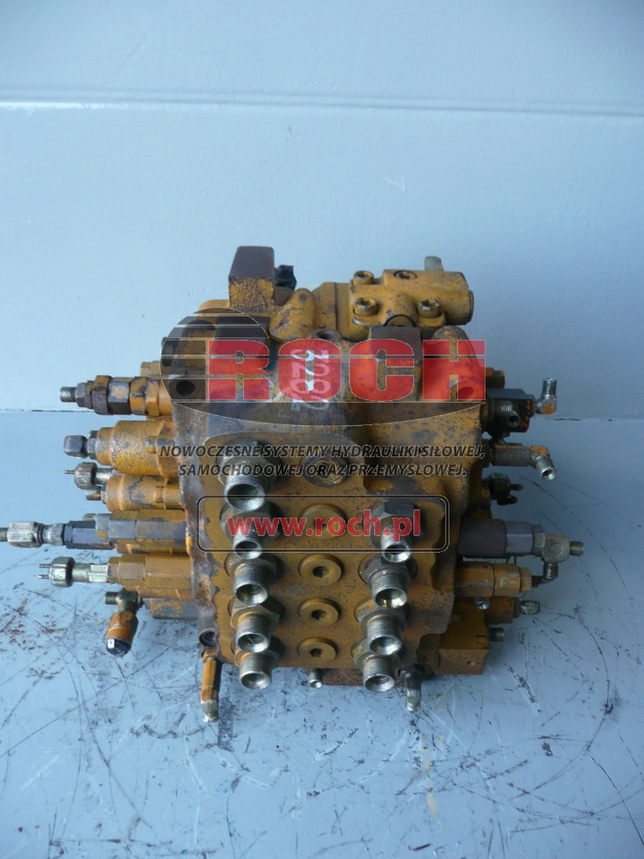 ROZDZIELACZ DO HYUNDAI ROBEX 130-3 - 7 SEKCYJNY - Hydraulische klep: afbeelding 1 ROZDZIELACZ DO HYUNDAI ROBEX 130-3 - 7 SEKCYJNY - Hydraulische klep: afbeelding 1