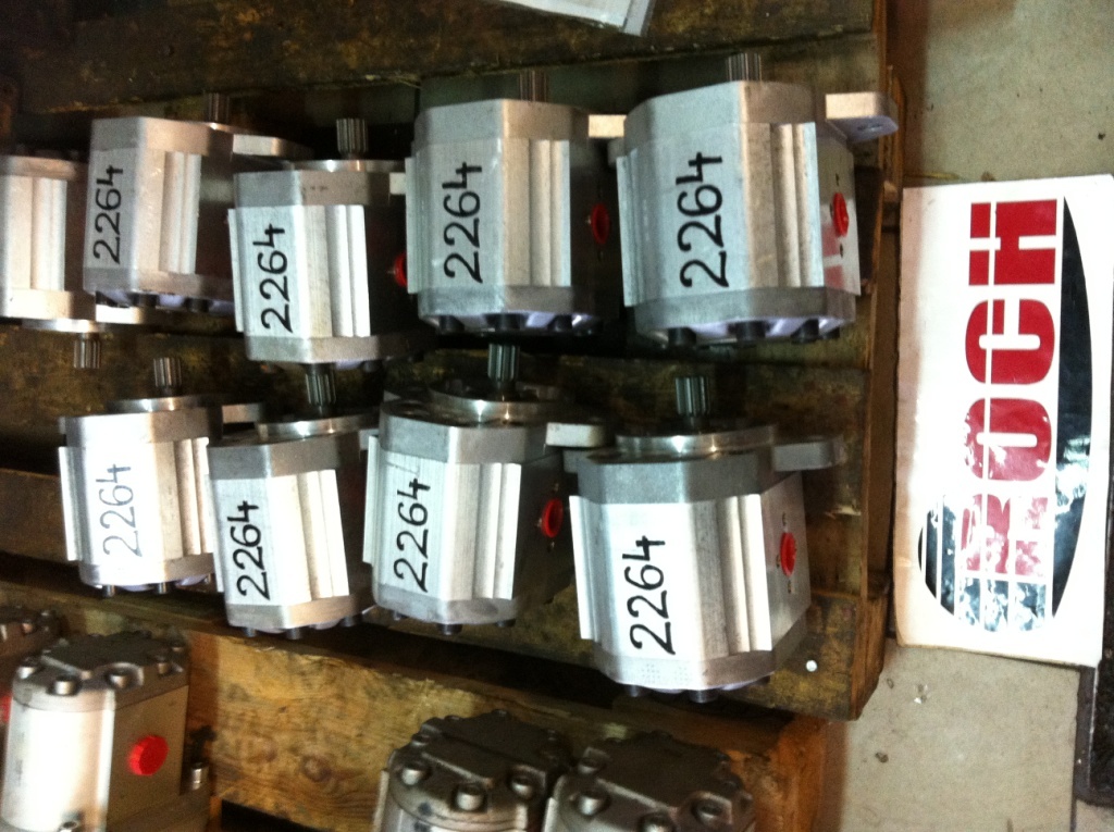 SAUER SUNDSTRAND SNP3NN/ 026LN07SA P1C7C7NNNN/NNNNN111.25.002.0A - Hydraulische pomp voor Bouwmachine: afbeelding 1 SAUER SUNDSTRAND SNP3NN/ 026LN07SA P1C7C7NNNN/NNNNN111.25.002.0A - Hydraulische pomp voor Bouwmachine: afbeelding 1