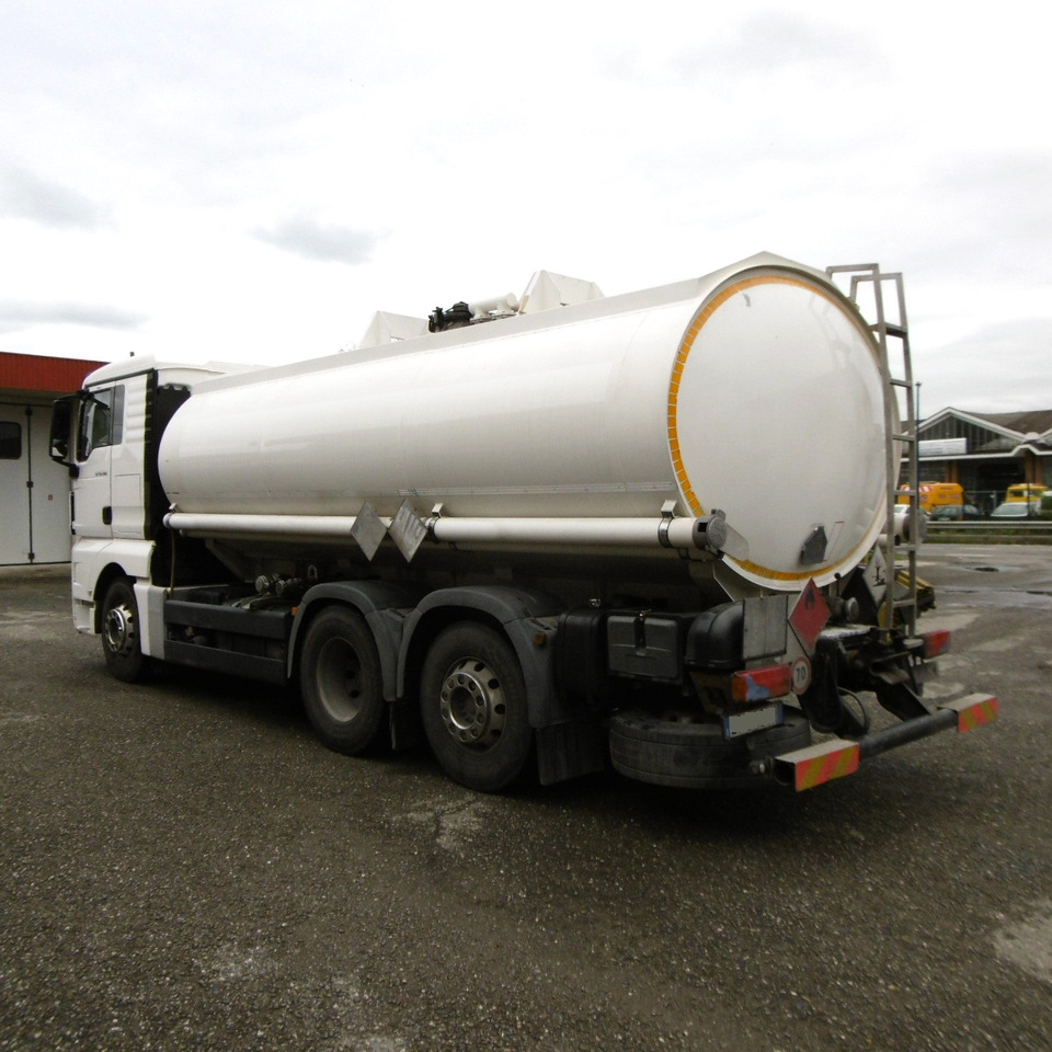 MAN 26.480 - Tankwagen: afbeelding 4 MAN 26.480 - Tankwagen: afbeelding 4