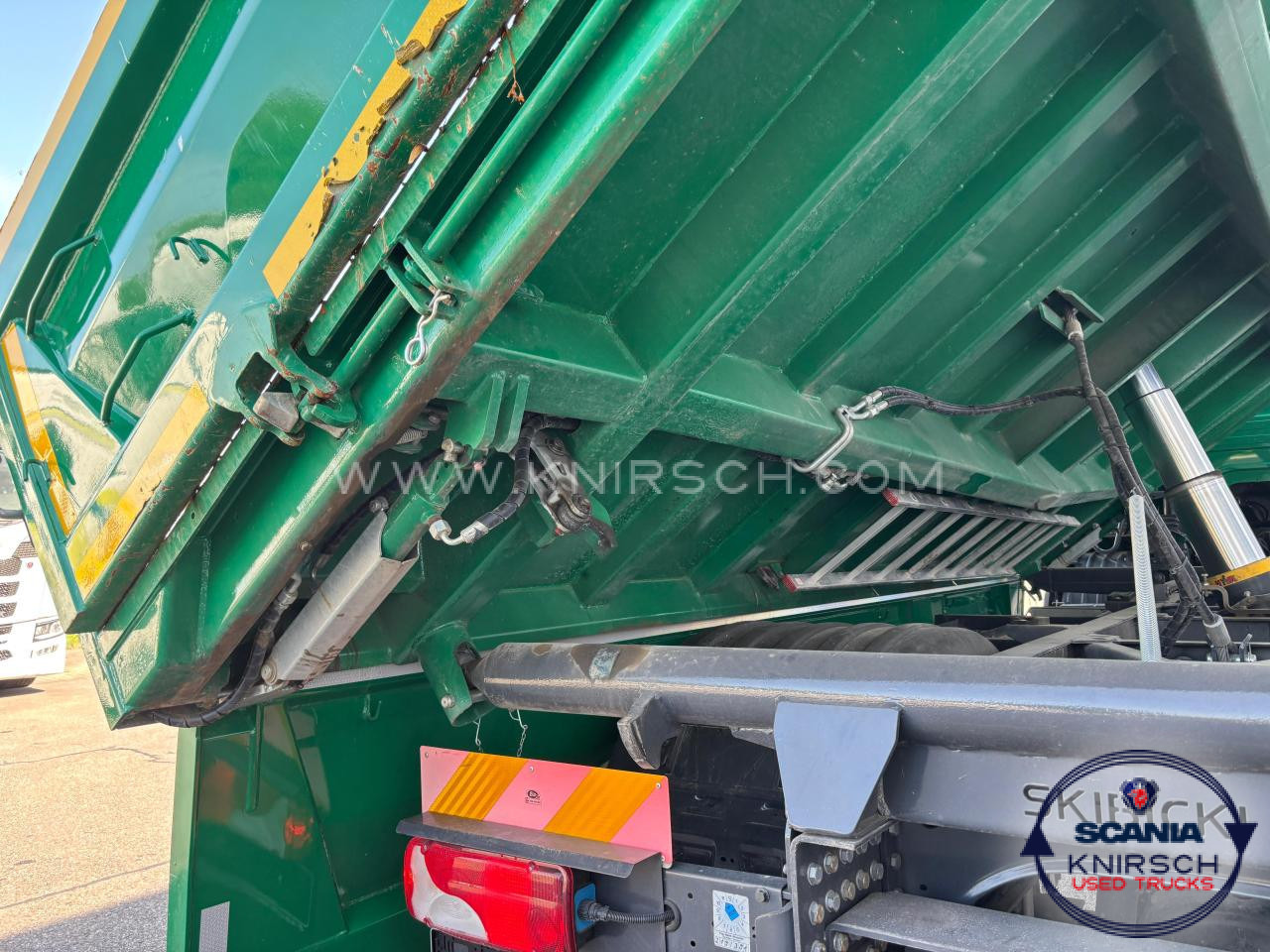 SCANIA P280B4x2HZ 3-Seiten Kipper / Bordmatic / HYVA - Kipper vrachtwagen: afbeelding 2 SCANIA P280B4x2HZ 3-Seiten Kipper / Bordmatic / HYVA - Kipper vrachtwagen: afbeelding 2