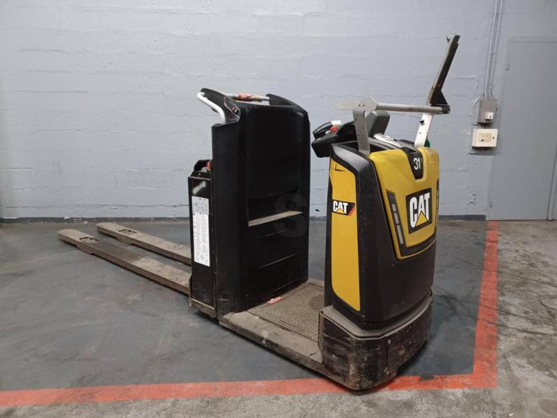 Caterpillar NO20NE - Orderverzameltruck: afbeelding 1 Caterpillar NO20NE - Orderverzameltruck: afbeelding 1