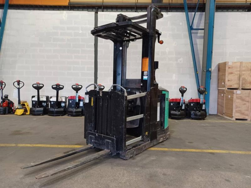 Caterpillar NOH10N - Orderverzameltruck: afbeelding 2 Caterpillar NOH10N - Orderverzameltruck: afbeelding 2