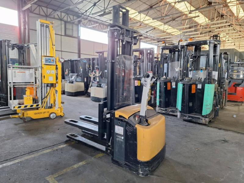 Caterpillar NSP16NI - Stapelaar: afbeelding 1 Caterpillar NSP16NI - Stapelaar: afbeelding 1