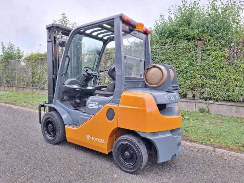 Toyota 028FGF25 - LPG heftruck: afbeelding 4 Toyota 028FGF25 - LPG heftruck: afbeelding 4