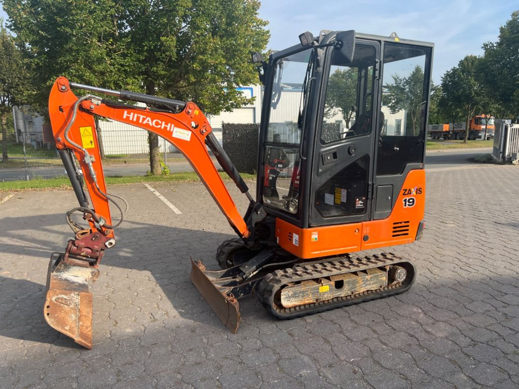 Hitachi ZX 19-5A CR, BJ 17, 1988 BH, Tilt MS01, TL, GL - Minigraafmachine: afbeelding 1 Hitachi ZX 19-5A CR, BJ 17, 1988 BH, Tilt MS01, TL, GL - Minigraafmachine: afbeelding 1