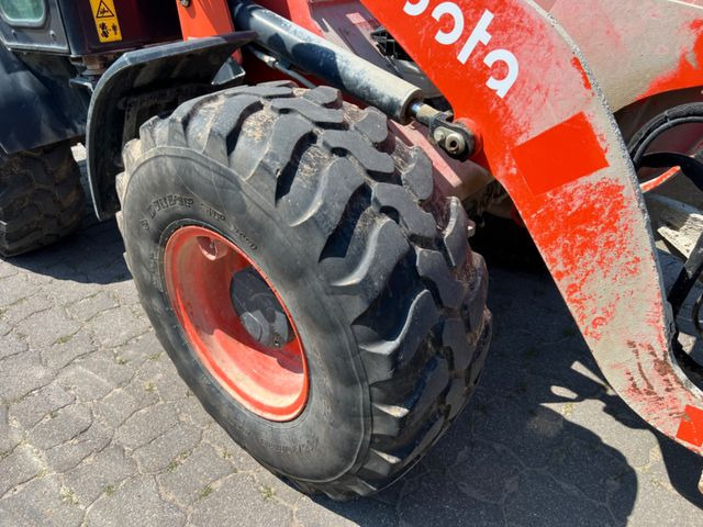 Kubota R 085, Bj 19, 1950 BH, SWE, Schaufel, Gabel - Wiellader: afbeelding 5 Kubota R 085, Bj 19, 1950 BH, SWE, Schaufel, Gabel - Wiellader: afbeelding 5