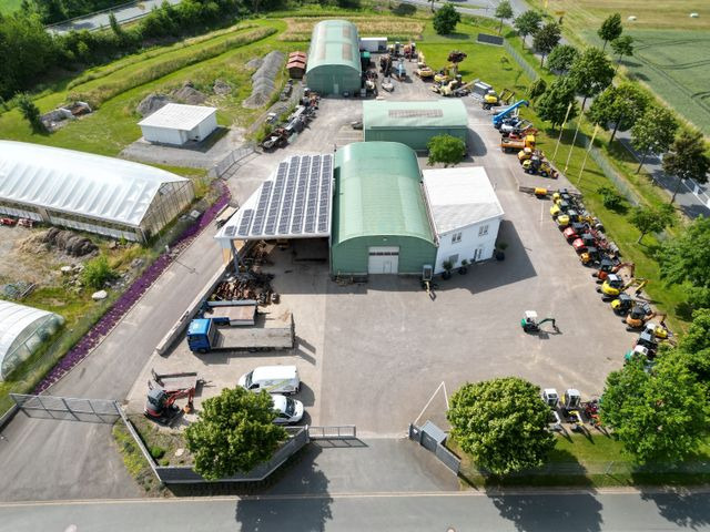 Unimog 406, EZ 73, Kipper, Seilwinde, Zapfwelle vorne - Kipper vrachtwagen: afbeelding 4 Unimog 406, EZ 73, Kipper, Seilwinde, Zapfwelle vorne - Kipper vrachtwagen: afbeelding 4