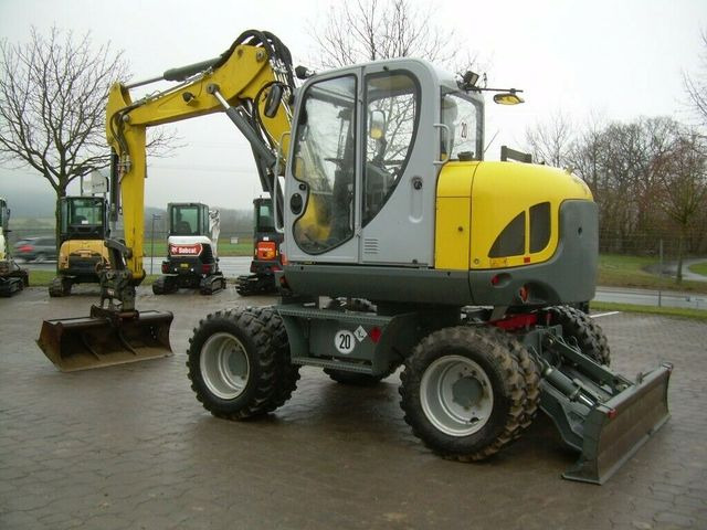 Wacker EW 100, Bj 20, 1750 BH, VA, Powertilt HS08, GL Wacker EW 100, Bj 20, 1750 BH, VA, Powertilt HS08, GL - Mobiele graafmachine: afbeelding 2 Wacker EW 100, Bj 20, 1750 BH, VA, Powertilt HS08, GL Wacker EW 100, Bj 20, 1750 BH, VA, Powertilt HS08, GL - Mobiele graafmachine: afbeelding 2