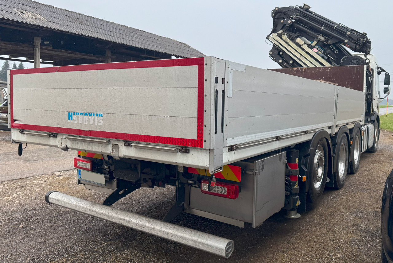 VOLVO Hiab Palfinger Fassi F710-6 JIB-4 - Kraanwagen: afbeelding 4 VOLVO Hiab Palfinger Fassi F710-6 JIB-4 - Kraanwagen: afbeelding 4