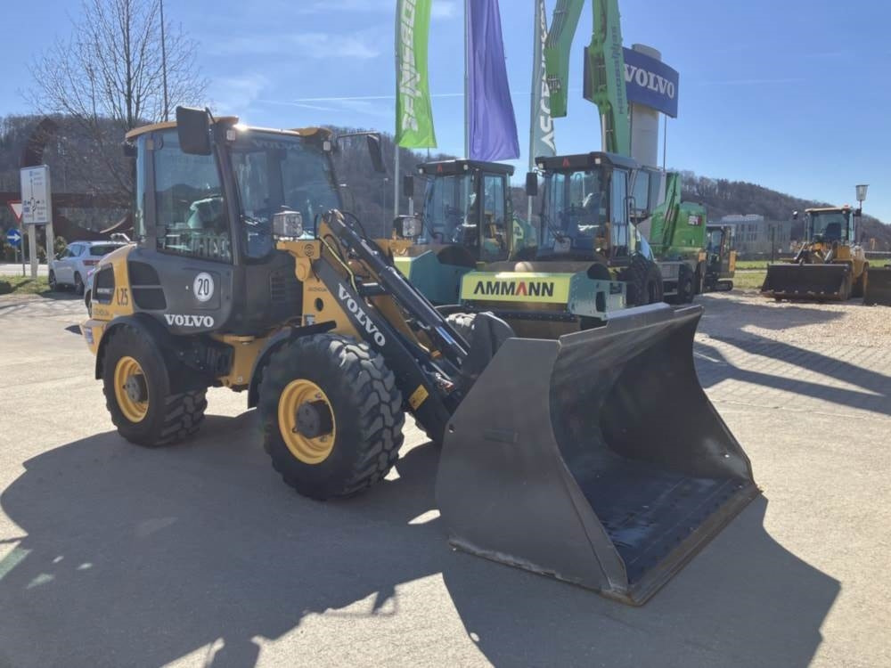 Volvo JL25H Electric - Schranklader: afbeelding 1 Volvo JL25H Electric - Schranklader: afbeelding 1